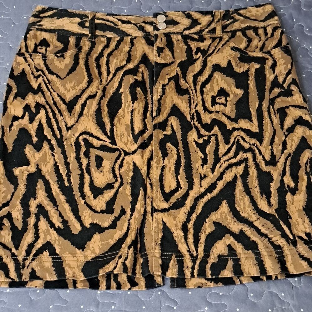 Chaps animal print skirt size 10 Petite